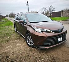 TOYOTA Sienna 2022
