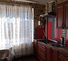 Продаю 1 квартиру в Октябрьском, ул Металлургов.