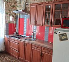 продаю 1 квартиру в Октябрьском, ул Металлургов.