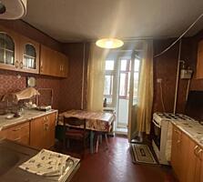 Предлагается к продаже просторная 3-х комнатная квартира в кирпичном .