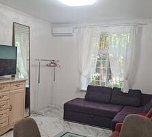 Продается двухэтажный дом в районе Аркадии (у моря).