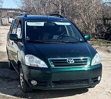 Toyota Avensis Verso