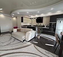 Красивая квартира Вузовский р-н Кухня-Гостиная + две комнаты + кабинет