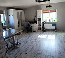 Продам капитальный новый дом с баней в с.Светлое (Лиманский р-н, 5 ..