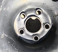 Продам комплект дисков от Автомобиля VW Passat B5