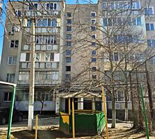 Большая квартира, улучшенной планировки.