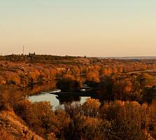 Продаётся земельный участок-отличная локация -с. Красногорка