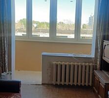 Продам 3-х комнатную квартиру на ул .Головковской