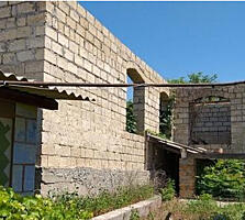 Продается дом -коробка в с. Усатово .