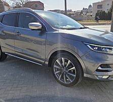 Nissan Qashqai Tekna + Automat
