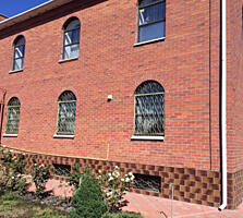 Продам 3-х этажный дом в Фонтанке-2 (ТЦ "Ривьера")