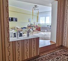 Продам 3-комнатную квартиру на Верхнем Баме с переходной лоджией