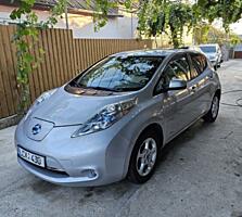 Ниссан лиф 2012г.