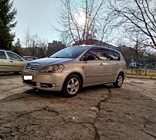 Продам Toyota Avensis Verso