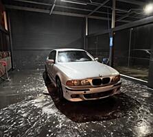 BMW E39 СРОЧНО Предлагайте цену