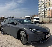 Toyota Prius 2024 Limited Hybrid — максимальная комплектация
