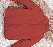 Продам куртку в хорошем состоянии. Размер S