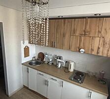 Продам 2 комн. Кв-ру ул. Ак. Королева в кирпичном доме.