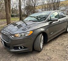 Продается надежный и экономичный Ford Fusion II поколения