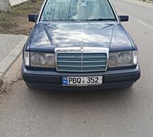 Se vinde Mercedes 24