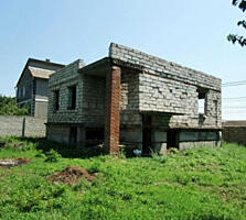 Недостроенный дом с участком в Черноморке