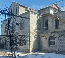 Продам большой дом на пос. Шевченко