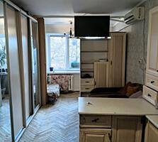 Продается большая комната 18.5 м. В общежитии /