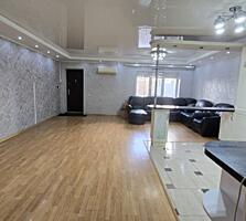 3-х комнатная квартира, 118м², Центр, Дурлешть