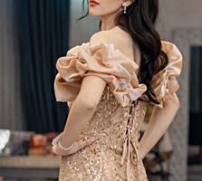 Вечернее платье