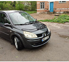 Рено сценик