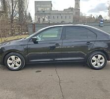 Se vinde automobil personal Skoda Rapid