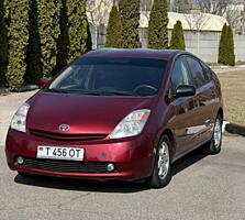 В продаже Toyota Prius 20 2006 год
