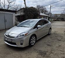 Продам Prius 30