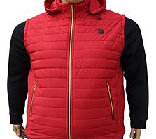Vestă roșie de dimensiuni mari.