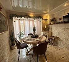 Продается шикарный дом с ремонтом, угловой участок, с большим ...