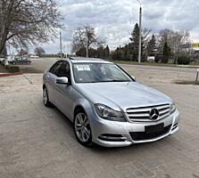 Mercedes C 220
