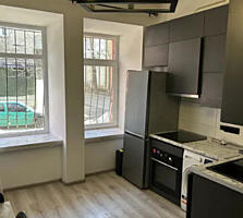 Продам 1 комнатную квартиру в Центре.