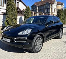 Porsche Cayenne S hybrid 2014 года. Оригинальный пробег 158.000 км.