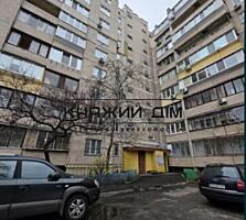 Продаж 2-кімнатної квартири на Троєщені по вул Оноре де Бальзака, 50. 