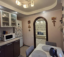 Продажа 3-комнатной квартиры по улице Милютенко, 9,Деснянский район, .