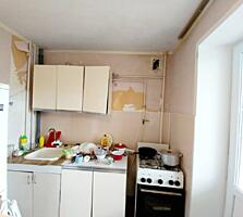 Продам 1 к/кв. 3/9 кир. р-он Электронная-Пятихатки, 32/14/7;лоджия-6