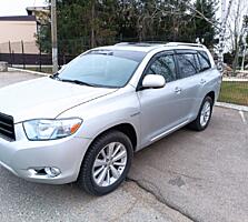 Тайота Хайлендер гибрид Лимитед 7 мест газ метан.