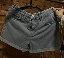 Шорты джинсовые размер M