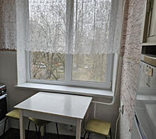 Продается 2-комнатная квартира в центре(р-н Крикова) 4/5