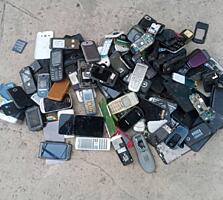 Продам мобильные телефоны на лом