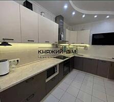 ЖК 4 сезони. Продаж 3 кімнатної роздільної квартири на Васильківській 