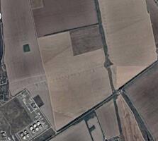 Предлагается к продаже земельный участок площадью 10 гектаров. ...