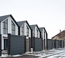 Продаются таунхаусы в с. Лески. Площадь — 99 м², участок — 1,3 сотки. 