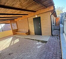 Продаётся прекрасная дача с большой террасой и захватывающим видом на 