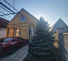 В продаже шикарный, 2-ух этажный дом